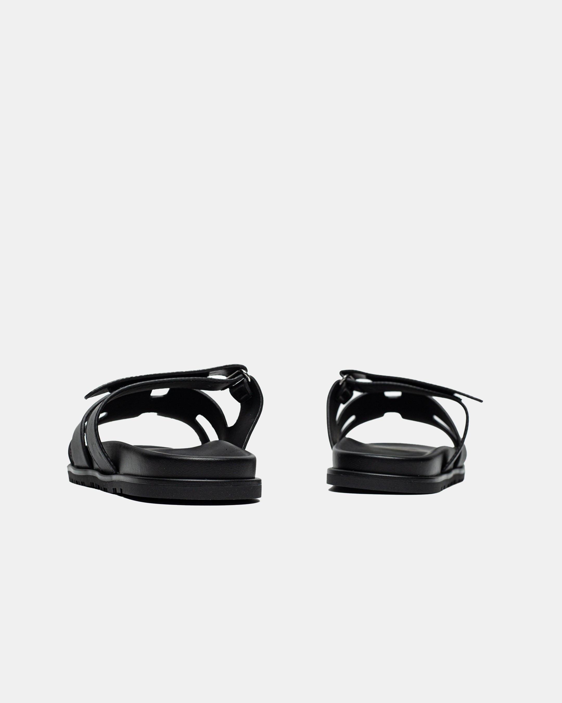 HERMÈS CHYPRE SANDAL IN BLACK