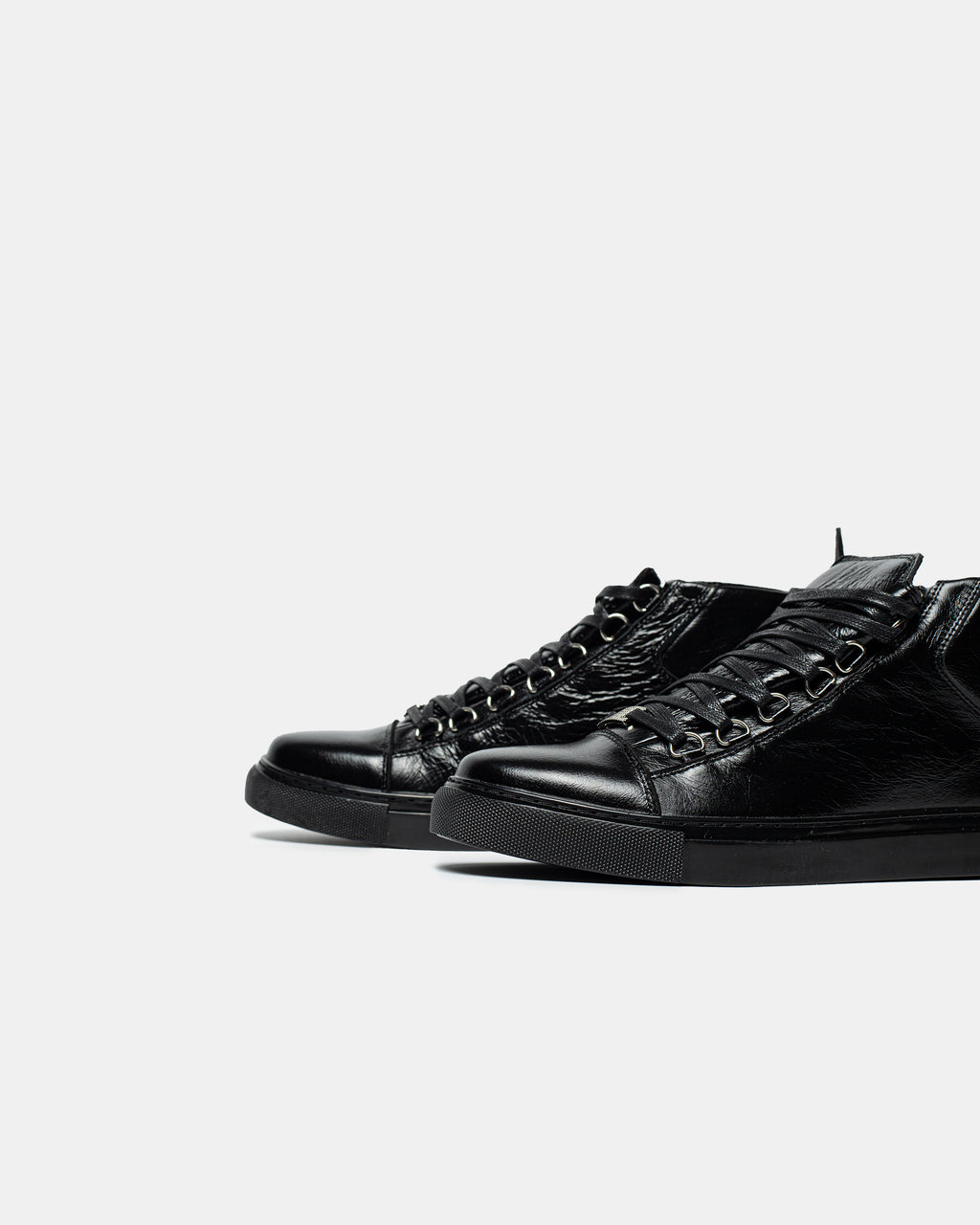 BALENCIAGA ARENA HIGH SNEAKER IN BLACK