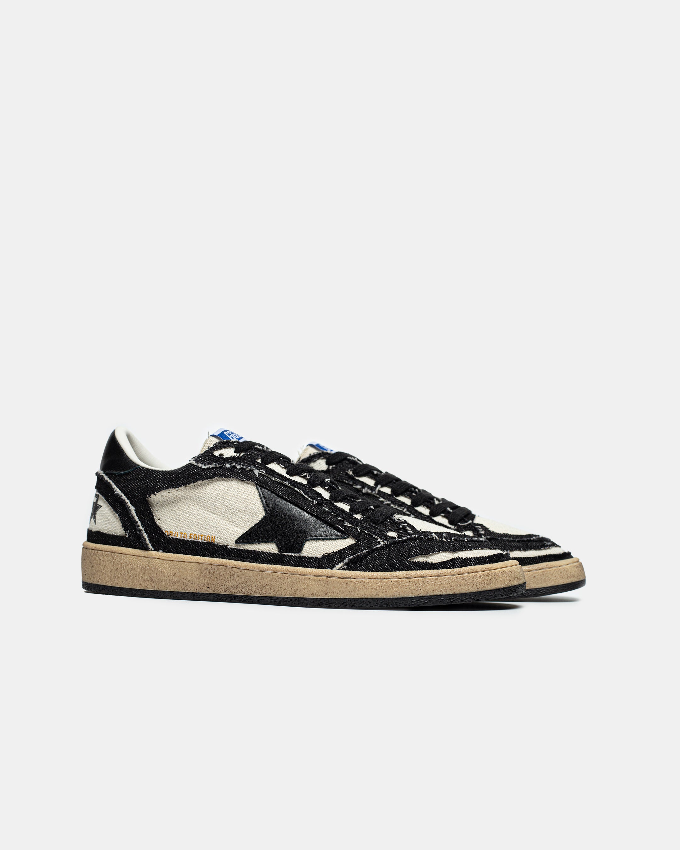 GOLDEN GOOSE BALL STAR IN BLACK/WHITE