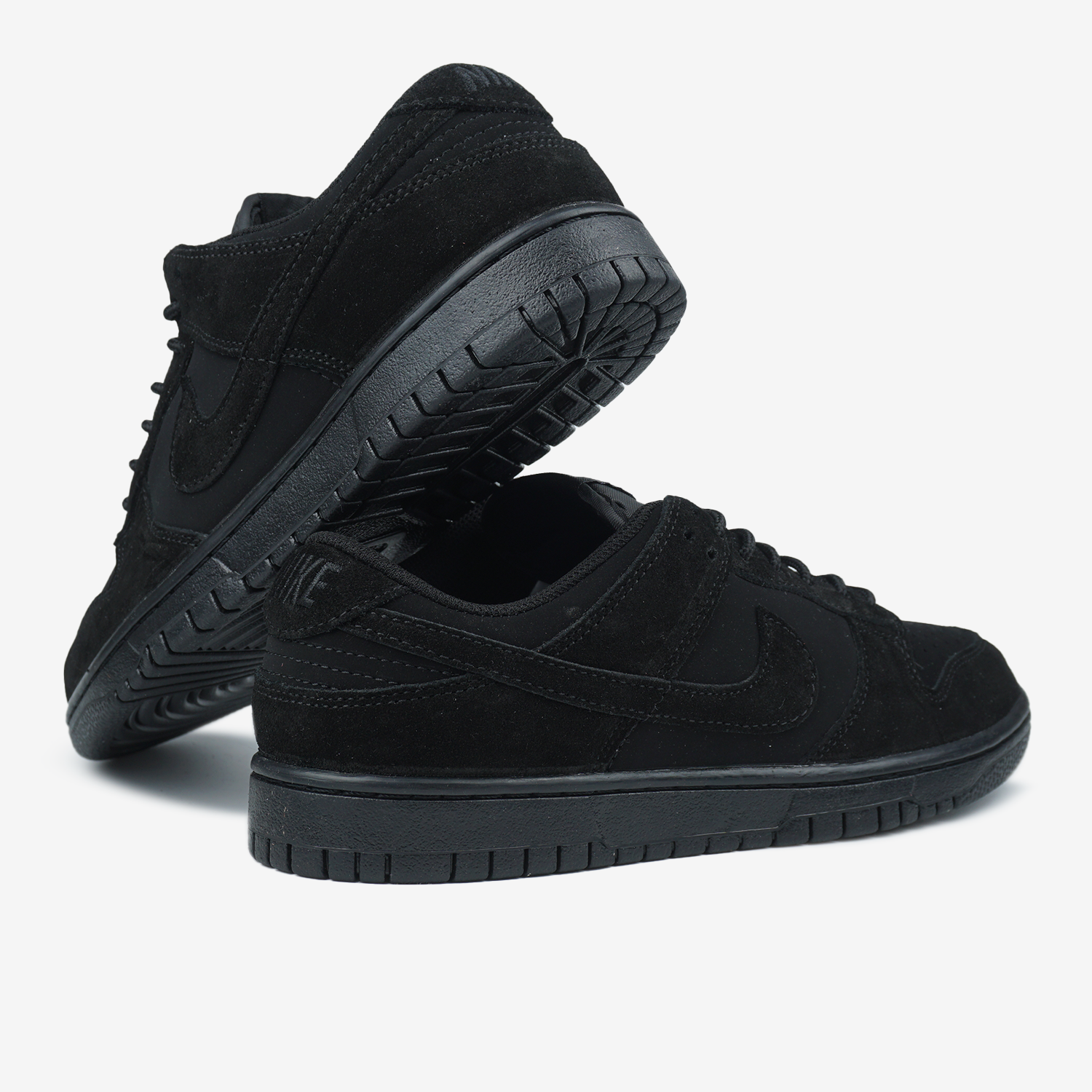 NIKE DUNK LOW PRO SB 'TRIPLE BLACK'