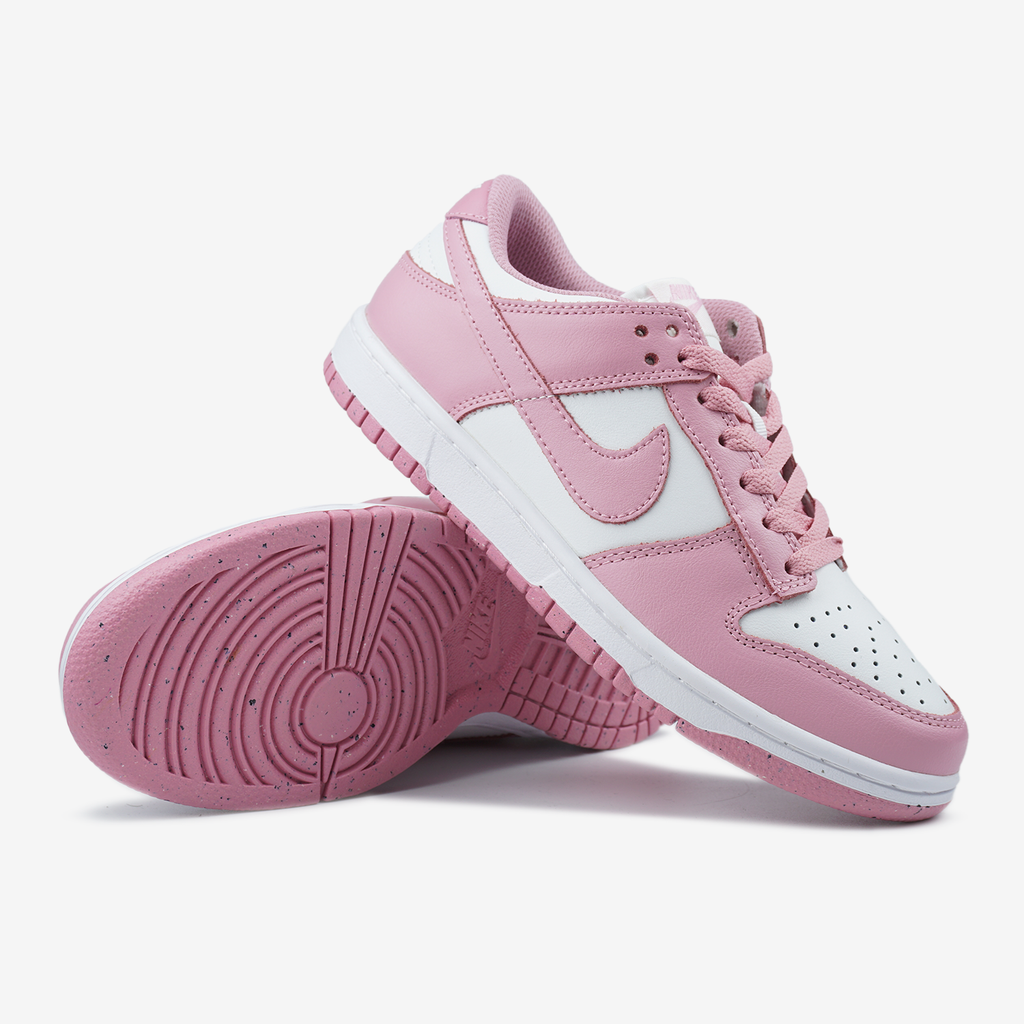 NIKE SB DUNK LOW IN PINK/WHITE