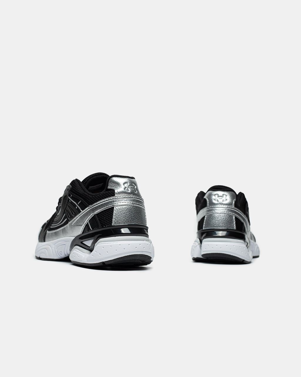UNDER ARMOUR SOLA 'BLACK WHITE METALLIC SILVER'