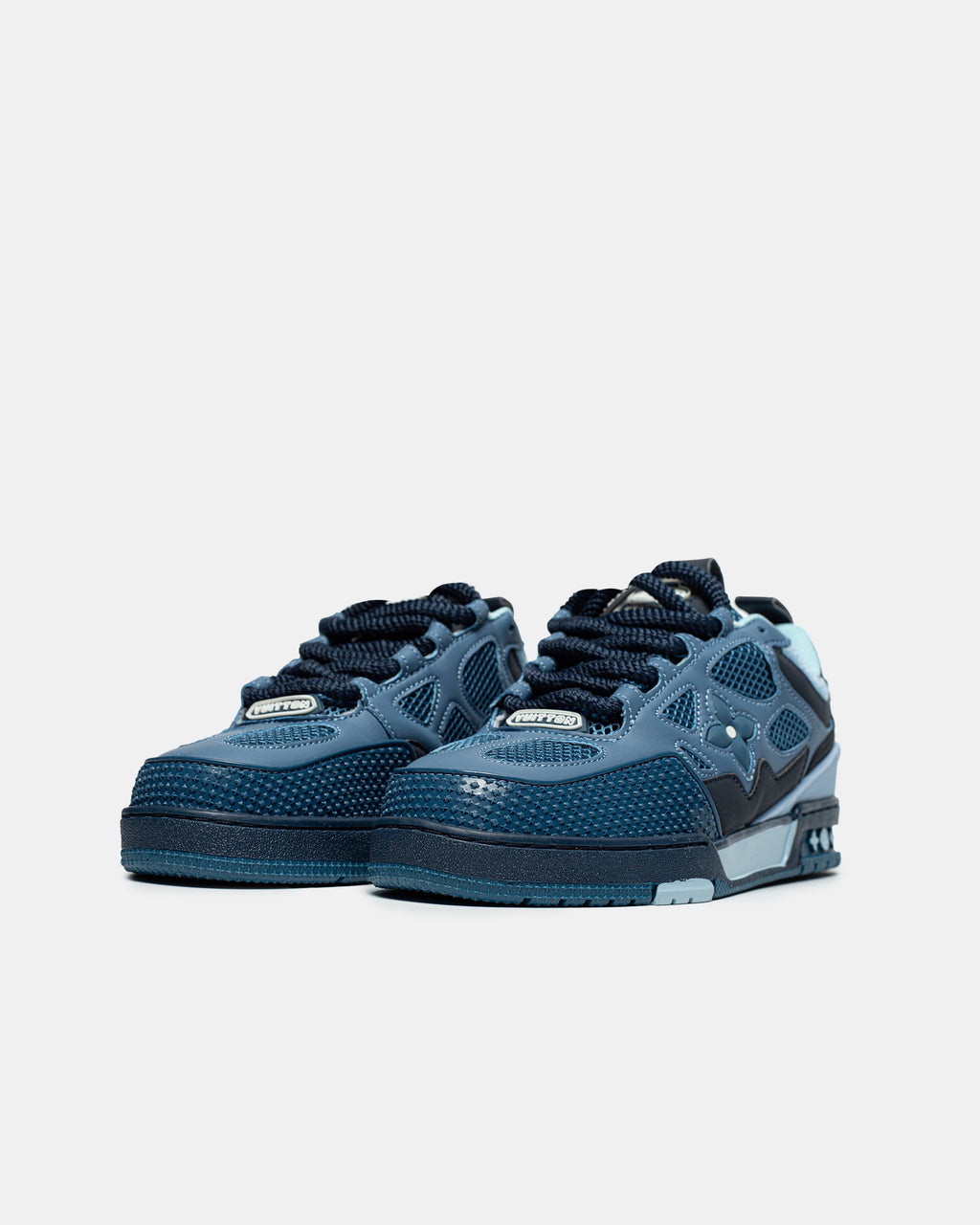 LOUIS VUITTON TRAINER SNEAKER LOW IN “MONOGRAM BLUE”