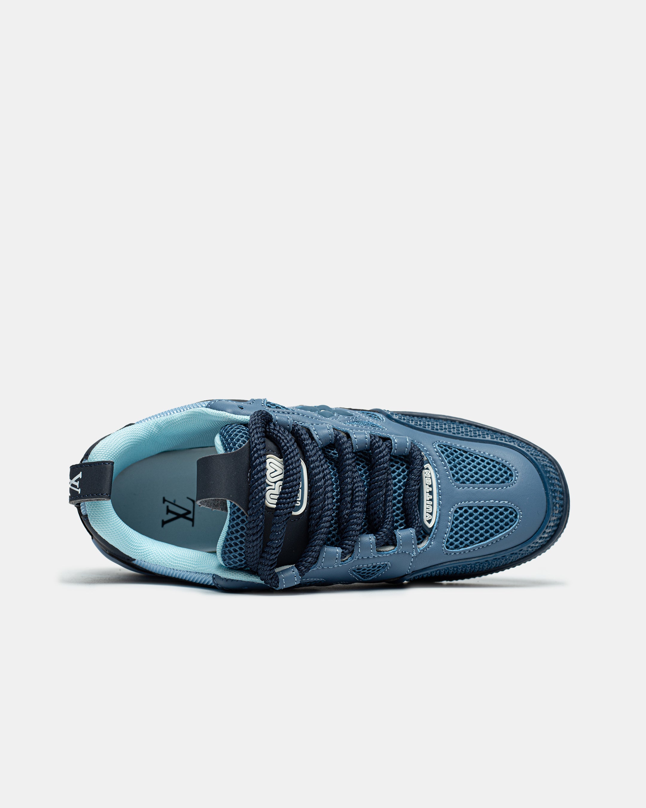 LOUIS VUITTON TRAINER SNEAKER LOW IN “MONOGRAM BLUE”