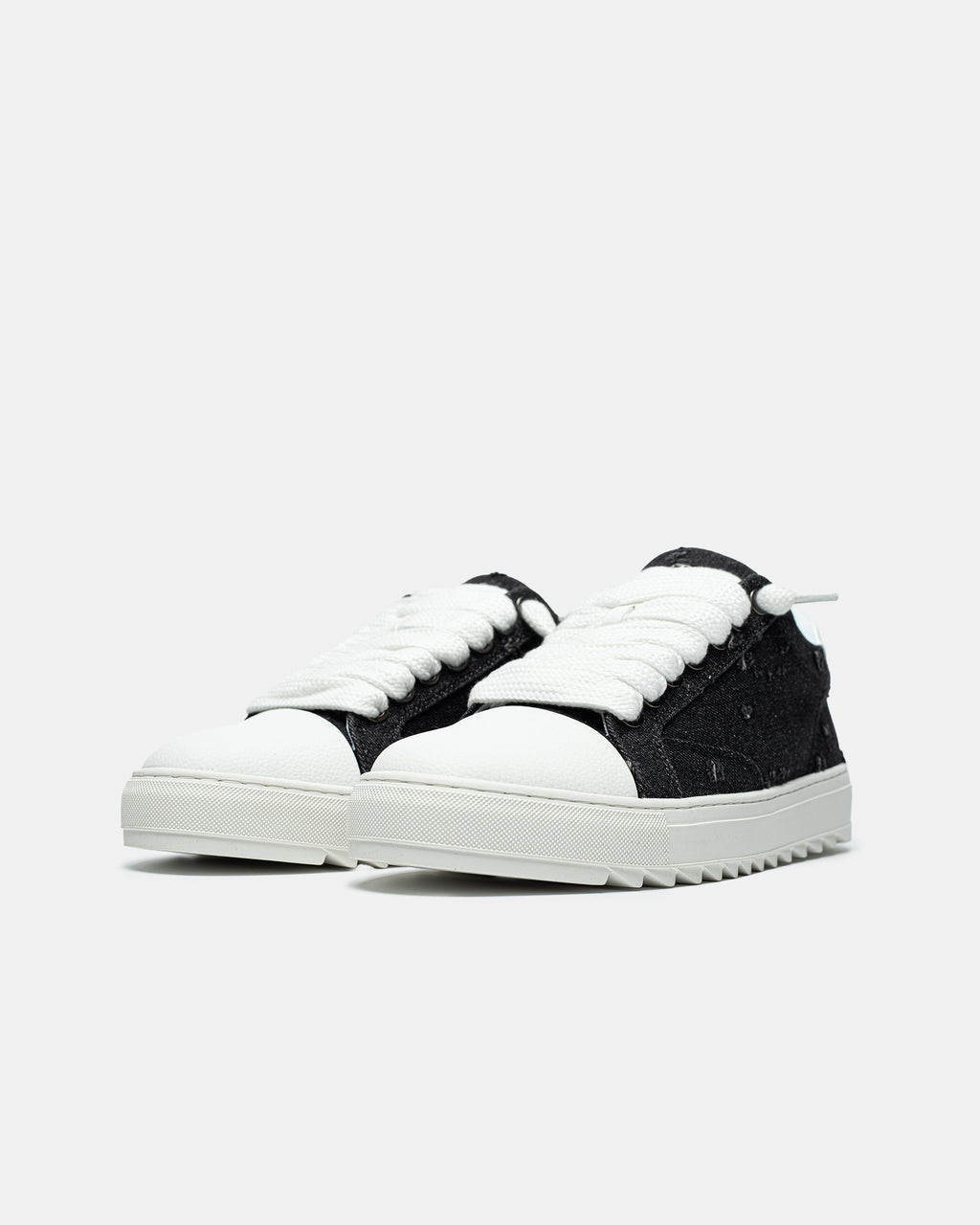 NUMERIS SNEAKER IN BLACK DENIM