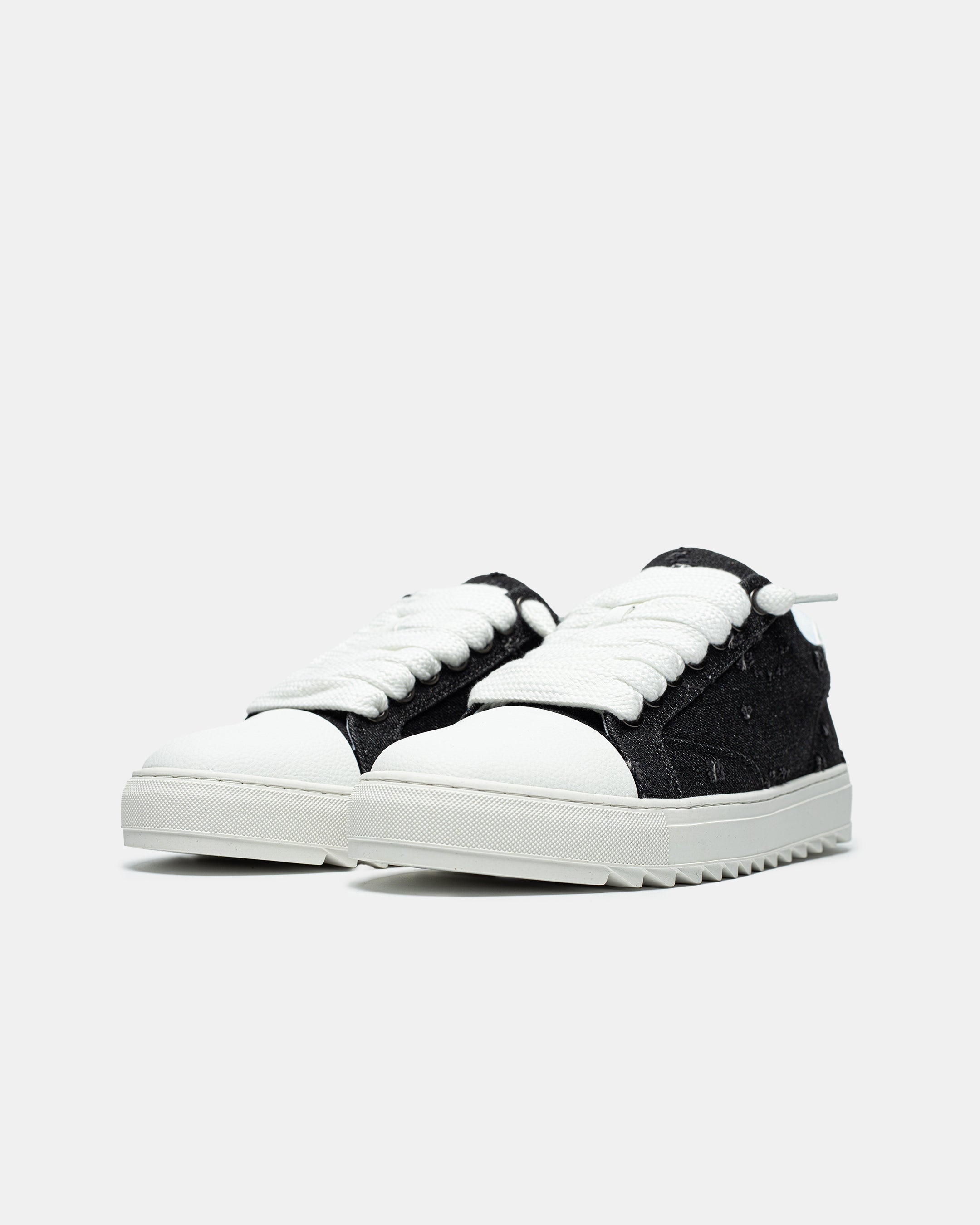 NUMERIS SNEAKER IN BLACK DENIM