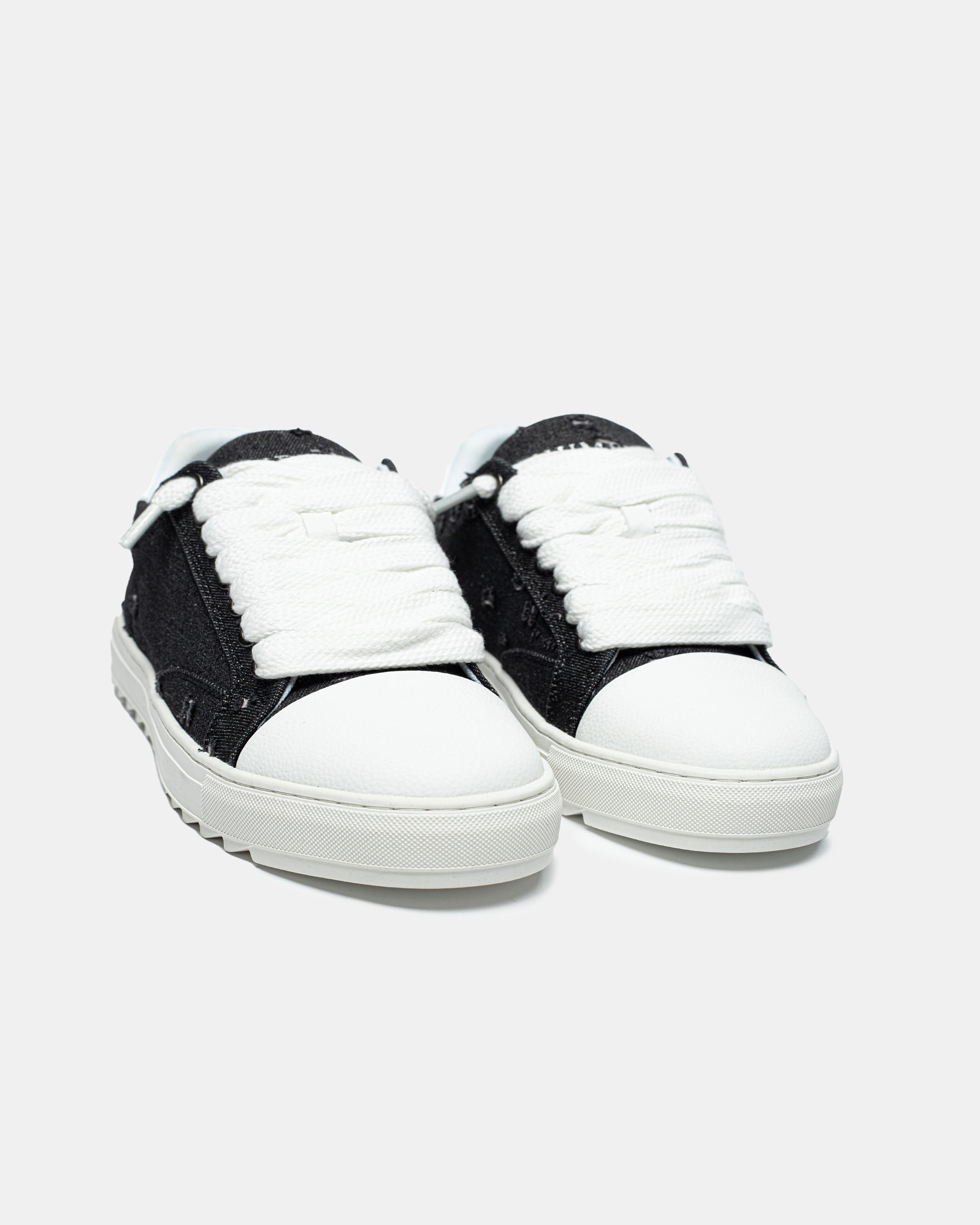 NUMERIS SNEAKER IN BLACK DENIM