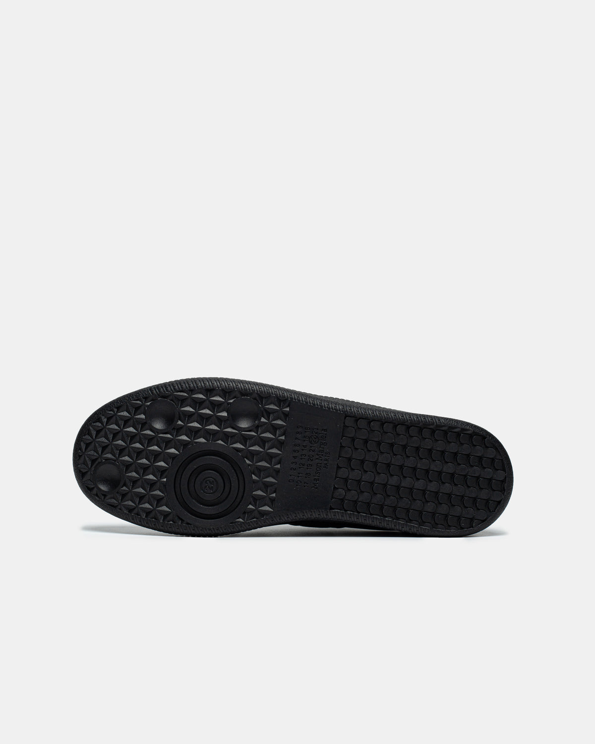 MAISON MARGIELA REPLICA LOW 'BLACK'