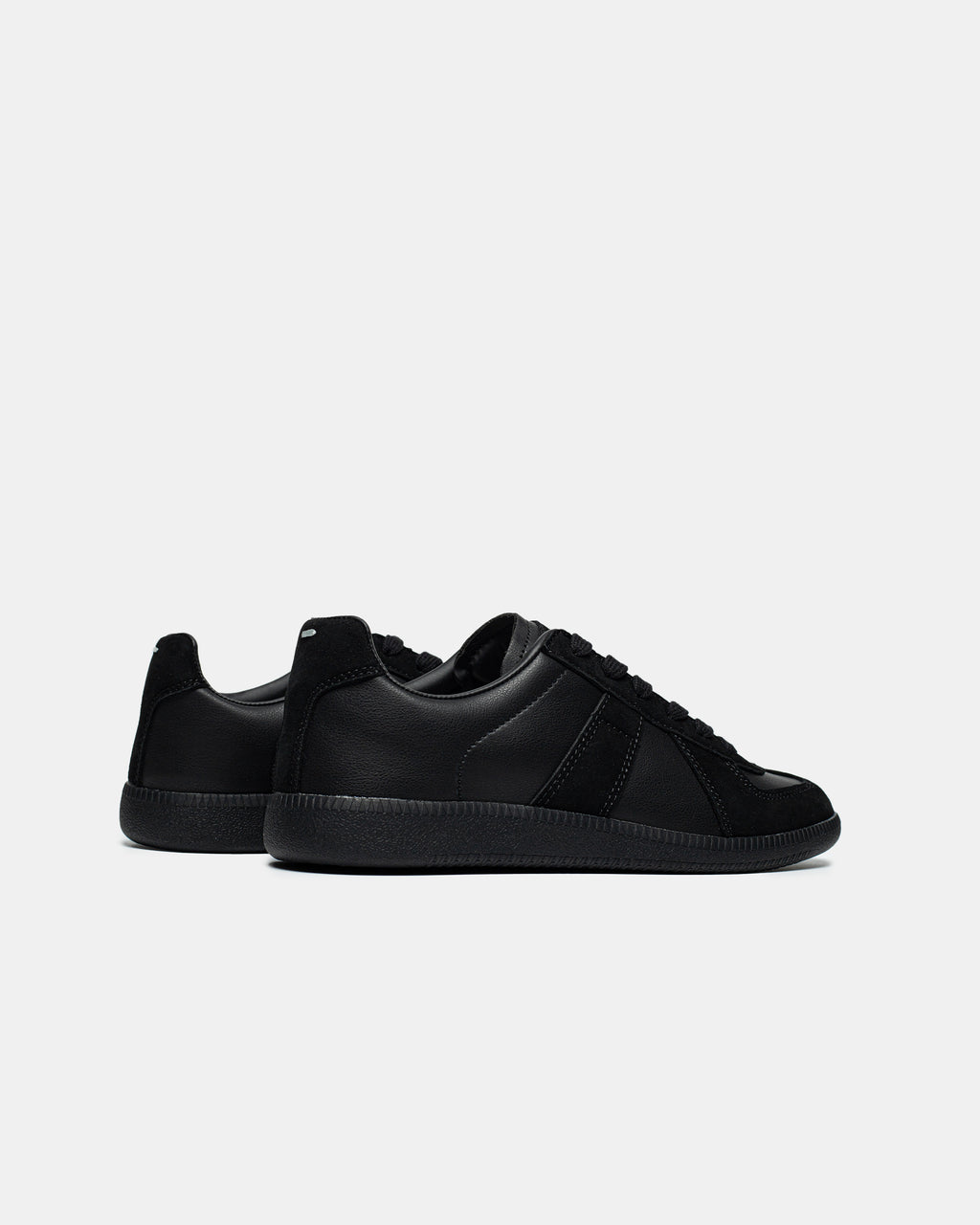 MAISON MARGIELA REPLICA LOW 'BLACK'