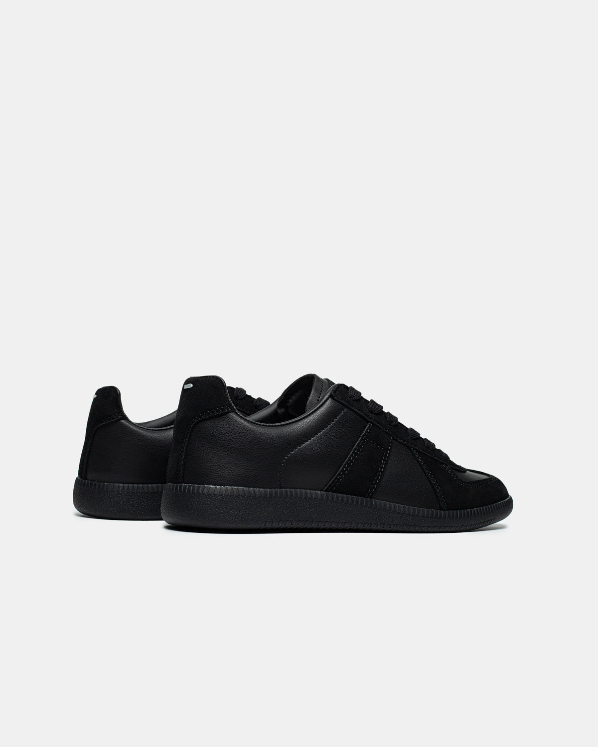 MAISON MARGIELA REPLICA LOW 'BLACK'