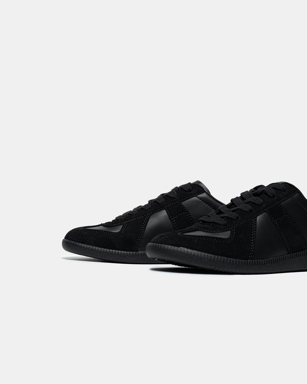 MAISON MARGIELA REPLICA LOW 'BLACK'