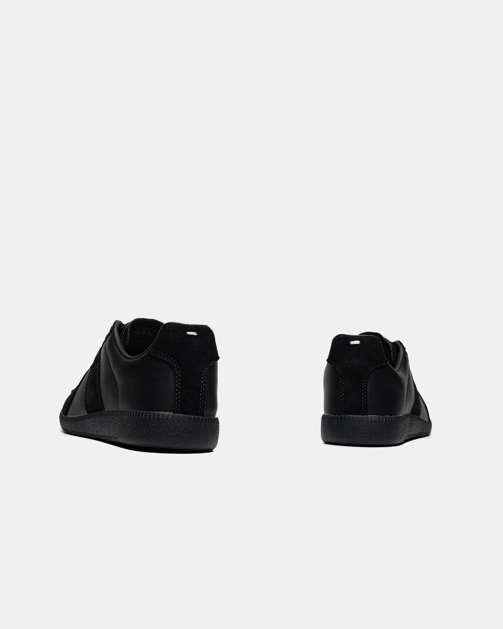 MAISON MARGIELA REPLICA LOW 'BLACK'