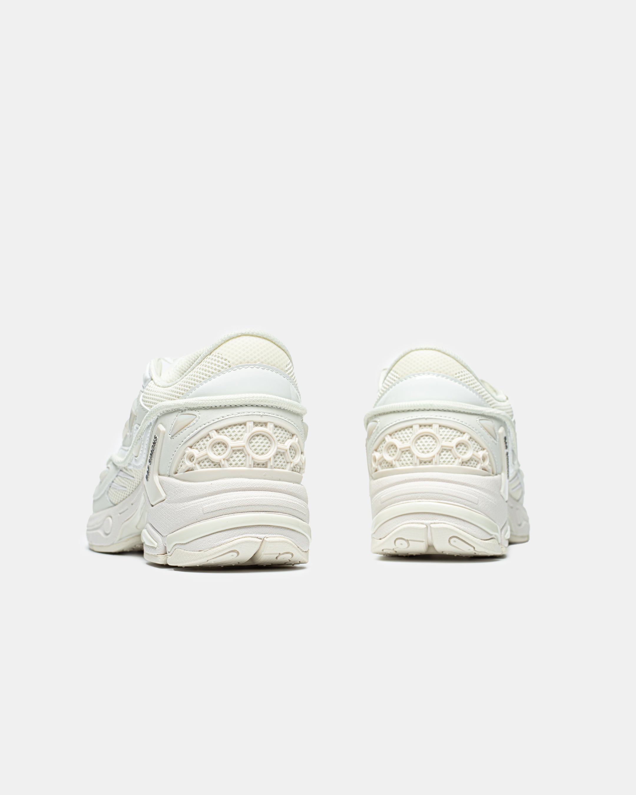 RAF SIMONS PHARAXUS SNEAKER IN WHITE/BEIGE