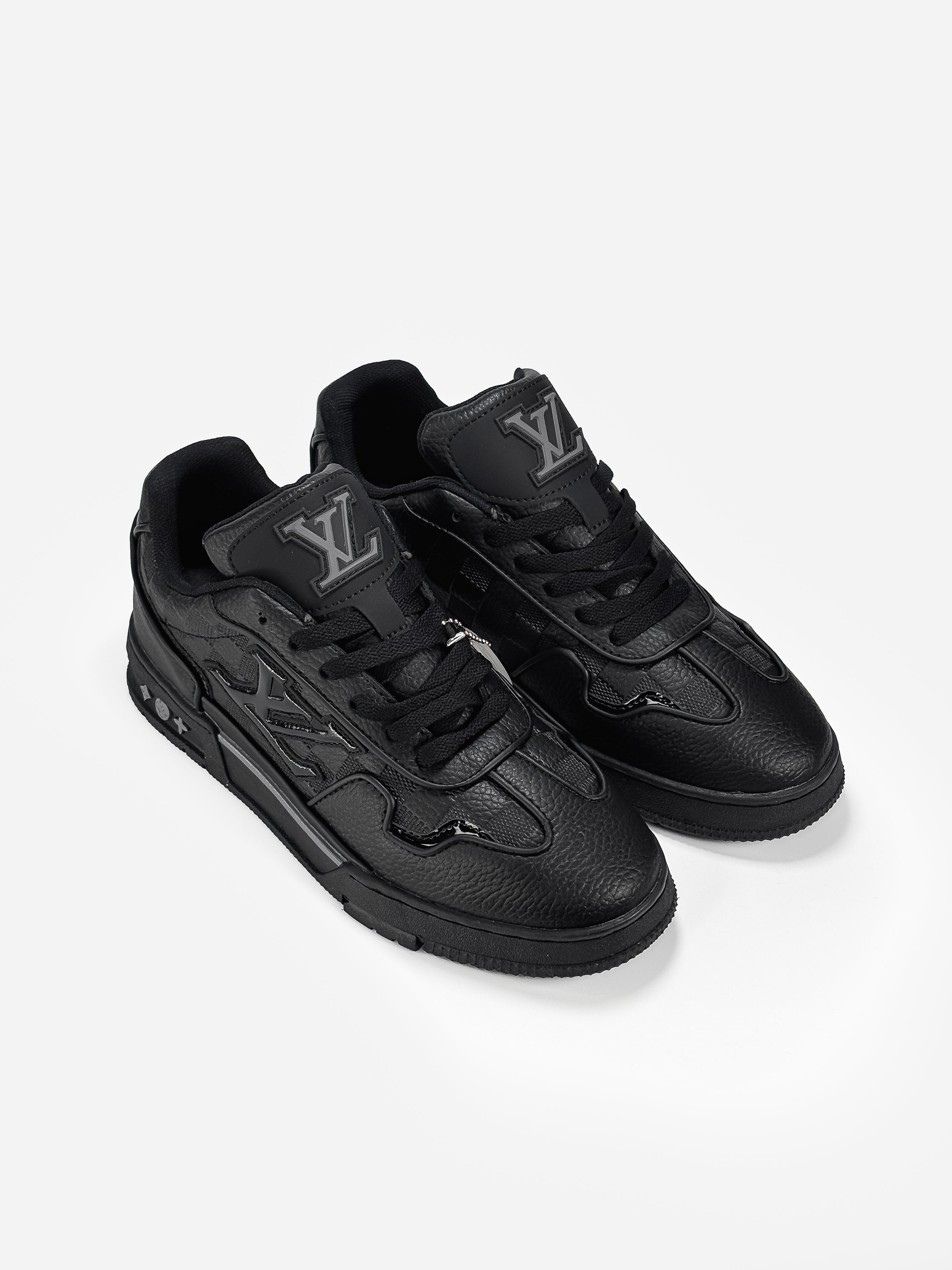 LOUIS VUITTON LOGO SKATE SNEAKER IN BLACK