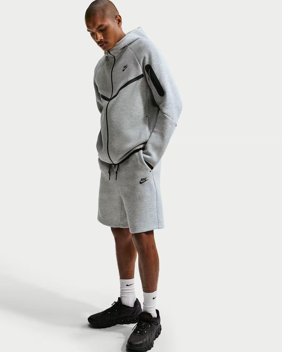 NIKE SPORTSWEAR TECH FLEECE SHORTS 'DARK GREY HEATHER/BLACK'