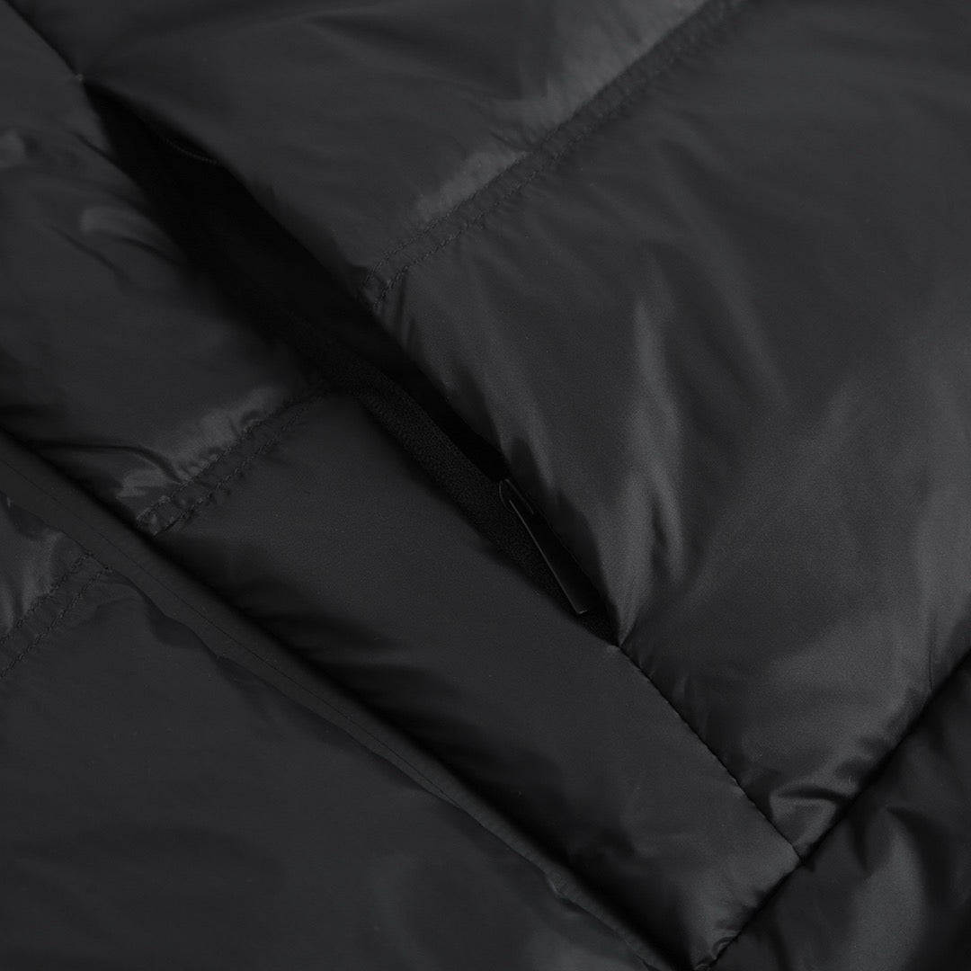 MONCLER POITEVIN HOODED SHORT DOWN JACKET