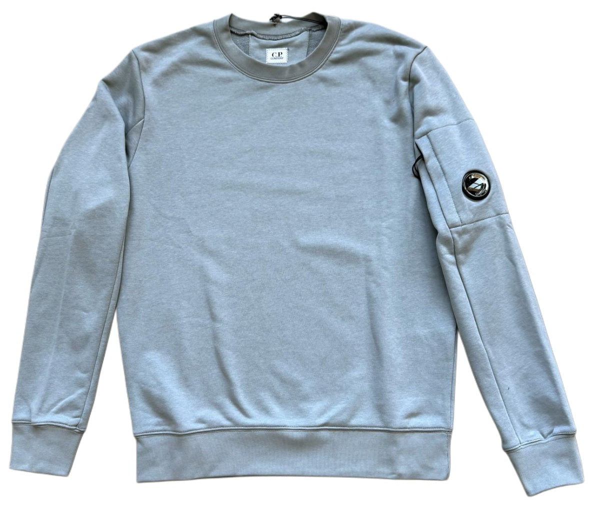 C.P. COMPANY GOGGLE-LOGO CREWNECK SWEATSHIRT IN LIGHT TURQUOISE