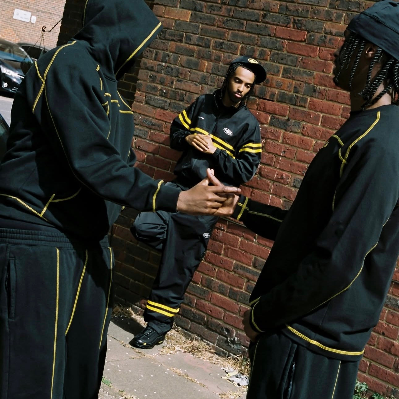 CORTEIZ HMP PANEL HEAVYWEIGHT LONG-SLEEVE TEE “BLACK / YELLOW”