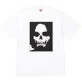 SUPREME®/NUMBER (N)INE MANSON TEE IN WHITE