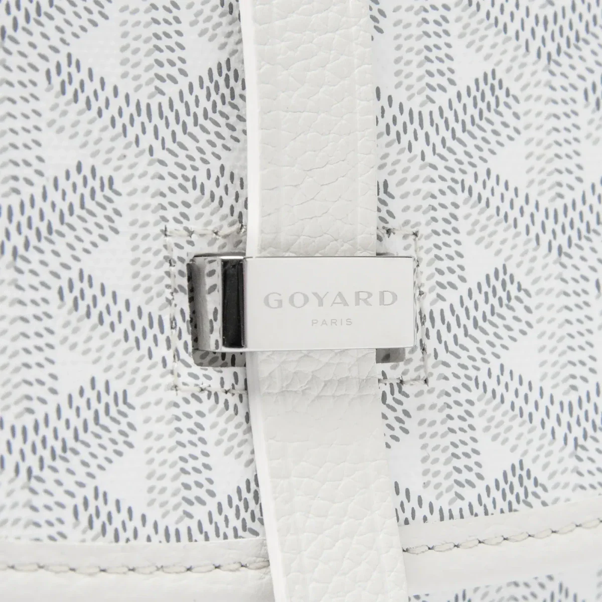 GOYARD BELVÉDÈRE PM CROSSBODY BAG IN WHITE