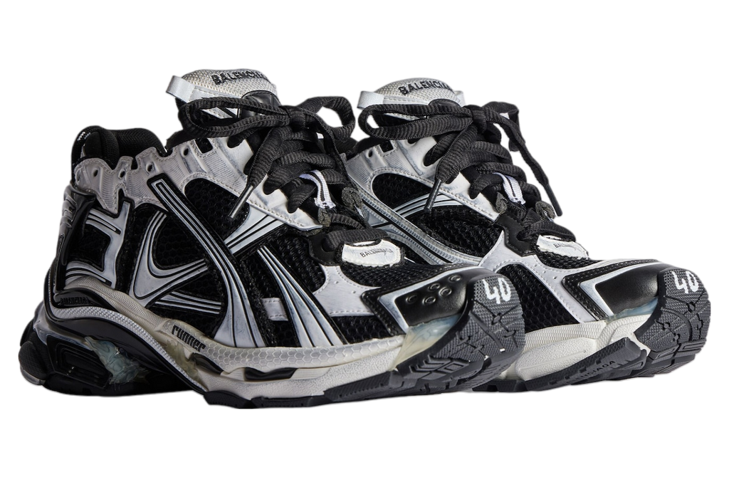 BALENCIAGA RUNNER IN BLACK / WHITE