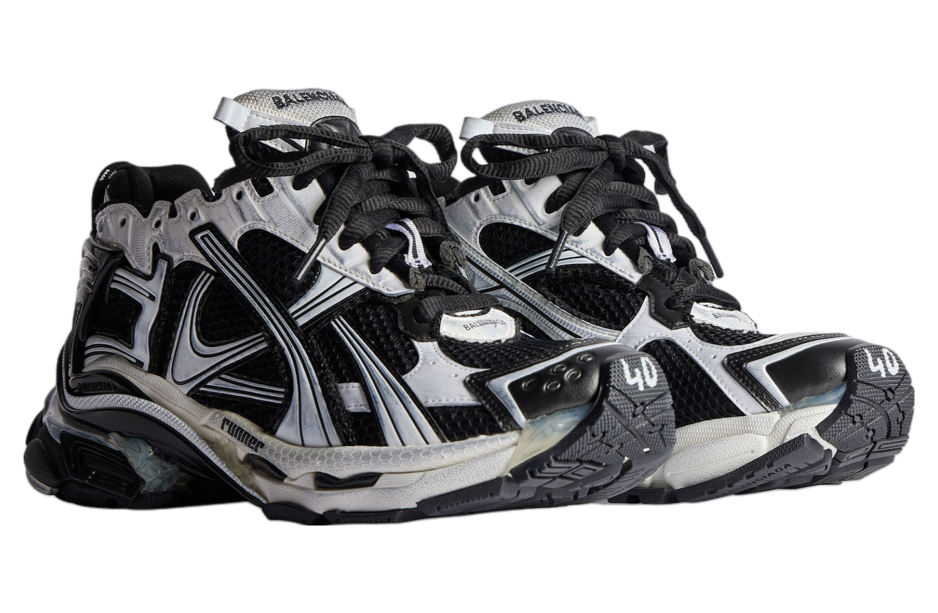 BALENCIAGA RUNNER BLACK / WHITE