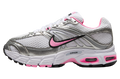 NIKE AIR MAX MOTO 2K WMNS “WHITE / METALLIC SILVER / PINK SPELL”