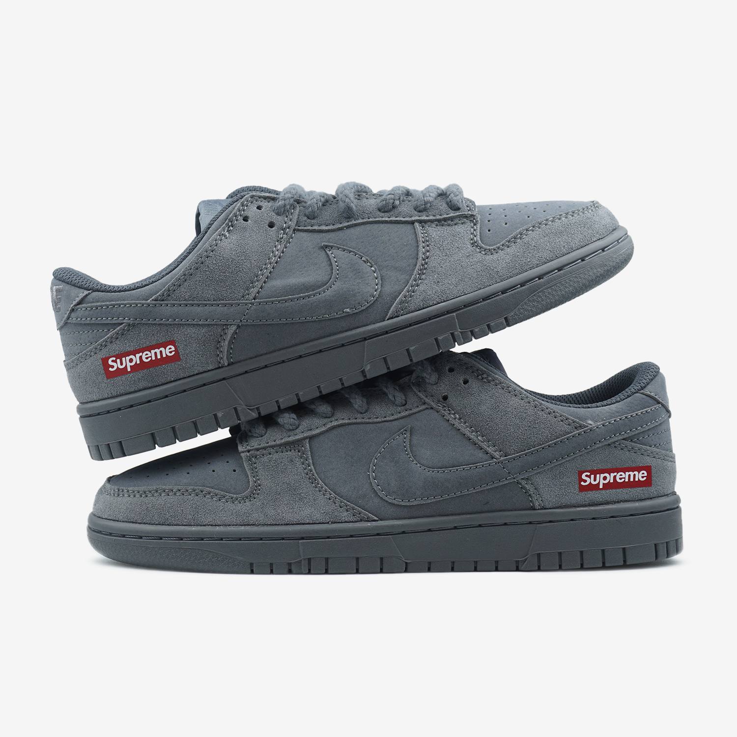 NIKE SB DUNK X SUPREME TRIPLE GREY