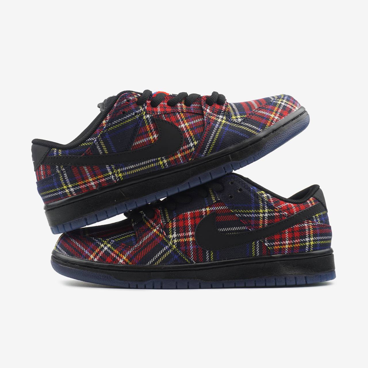 NIKE SB DUNK LOW NARDWUAR