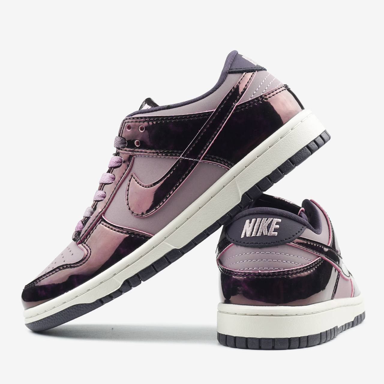 NIKE SB DUNK LOW SE PANDA PURPLE
