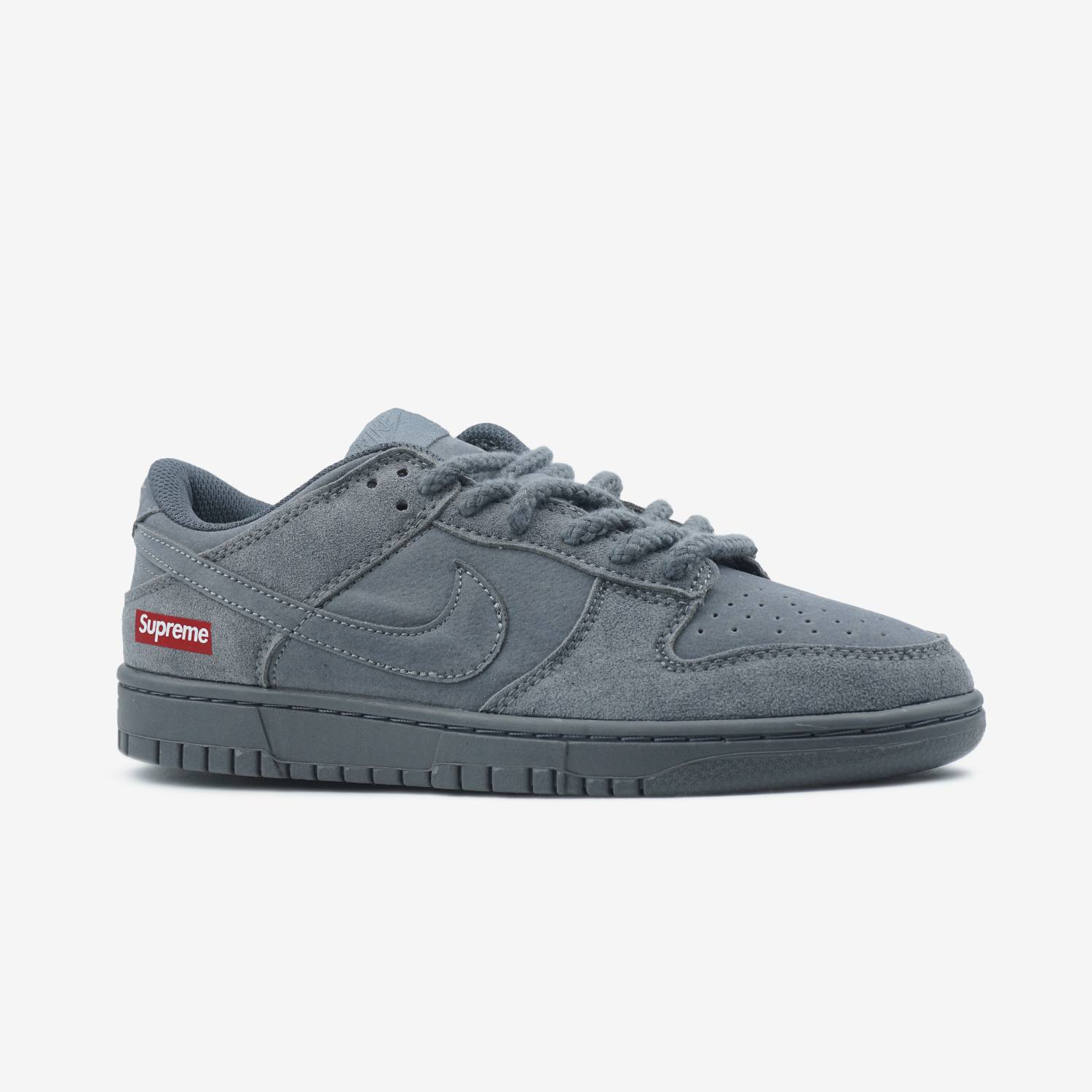 NIKE SB DUNK X SUPREME TRIPLE GREY