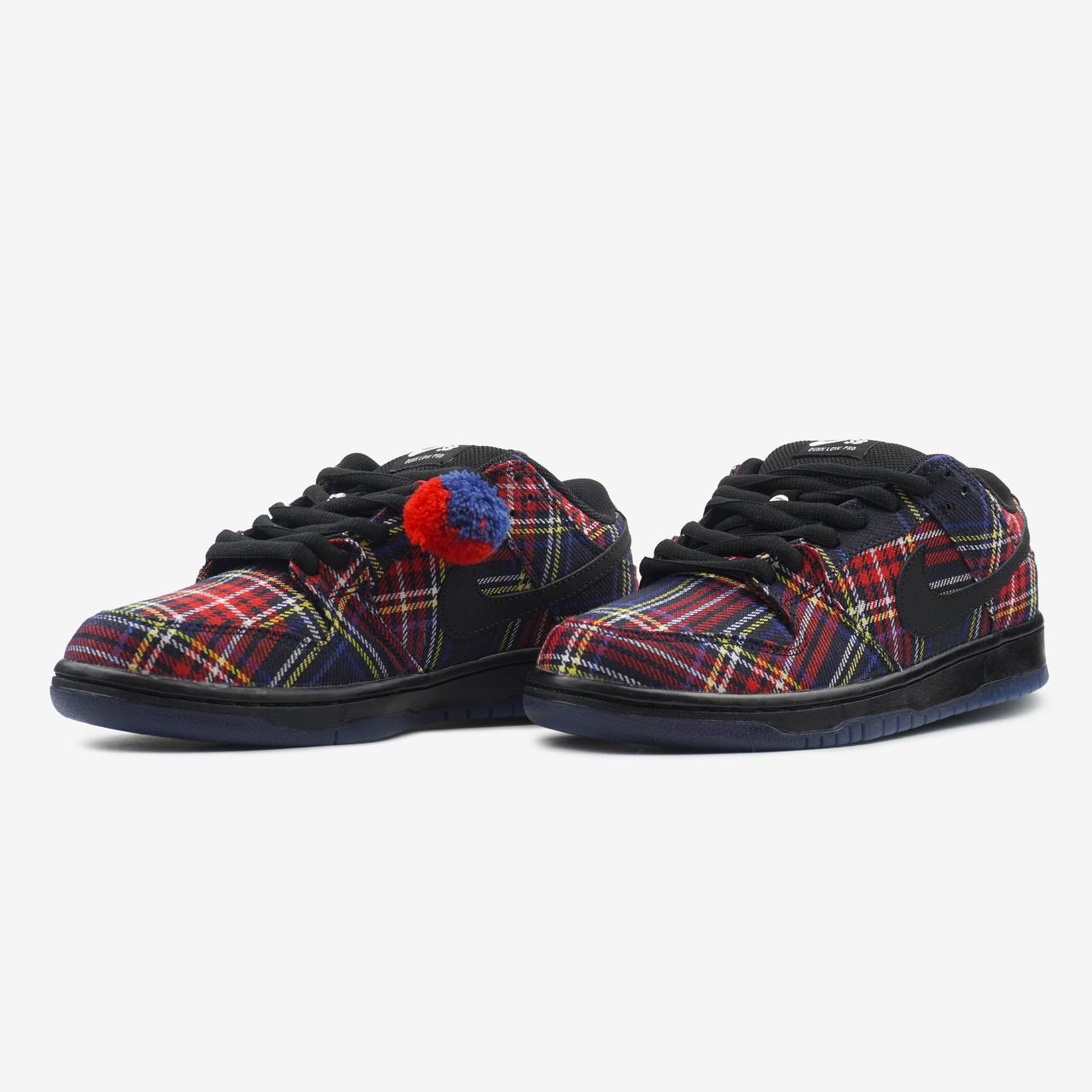 NIKE SB DUNK LOW NARDWUAR