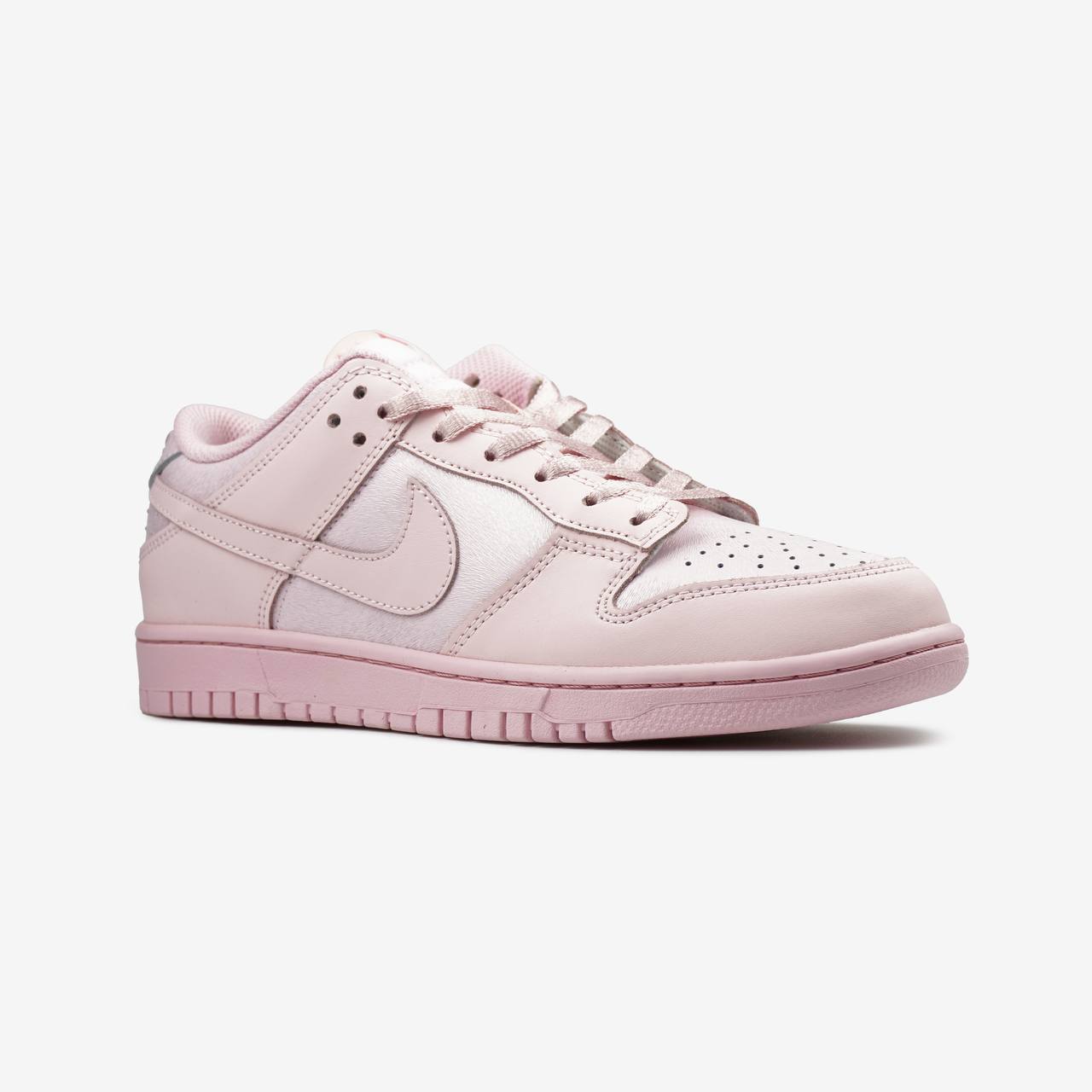 NIKE DUNK LOW PRISM PINK