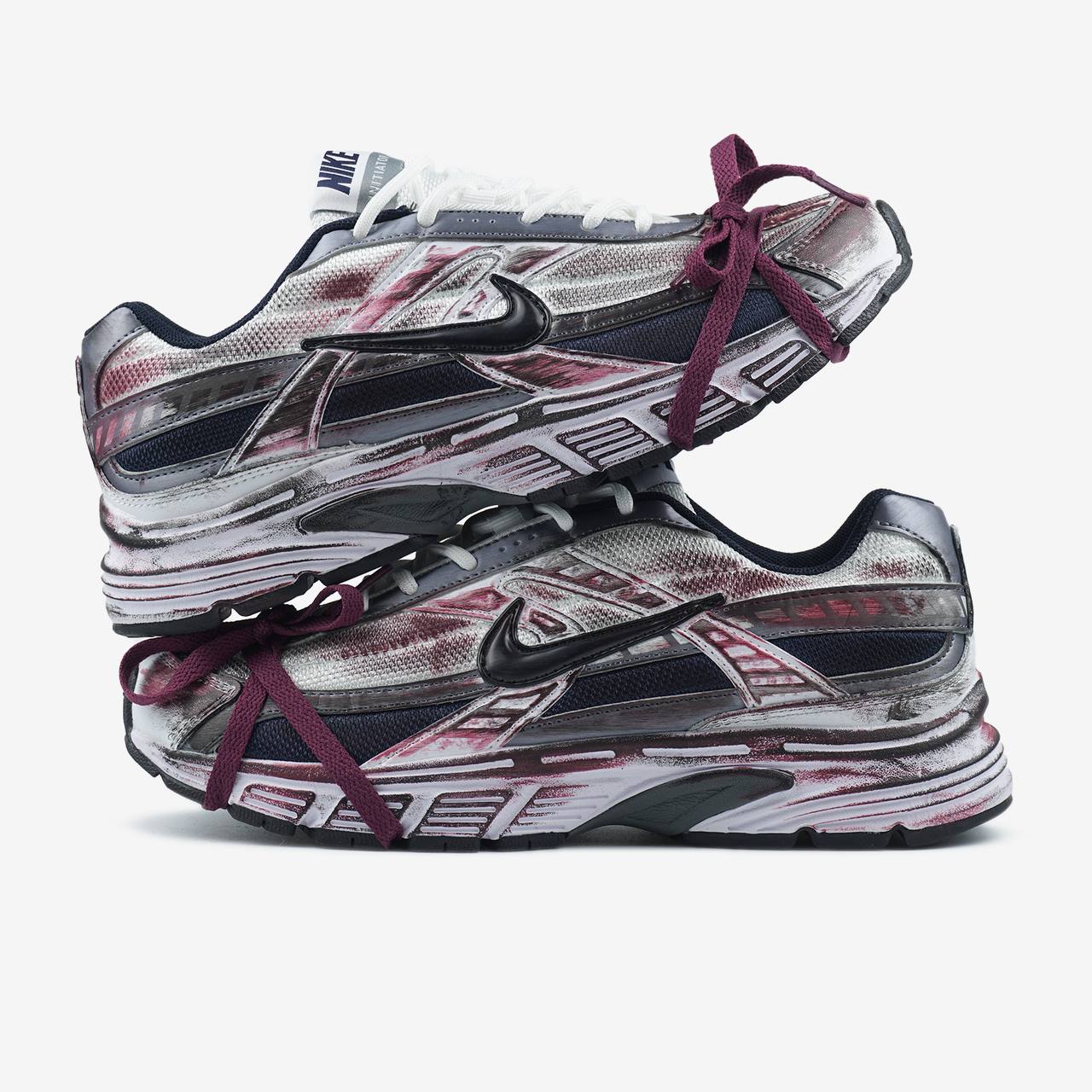 NIKE INITIATOR CUSTOM GREY RED