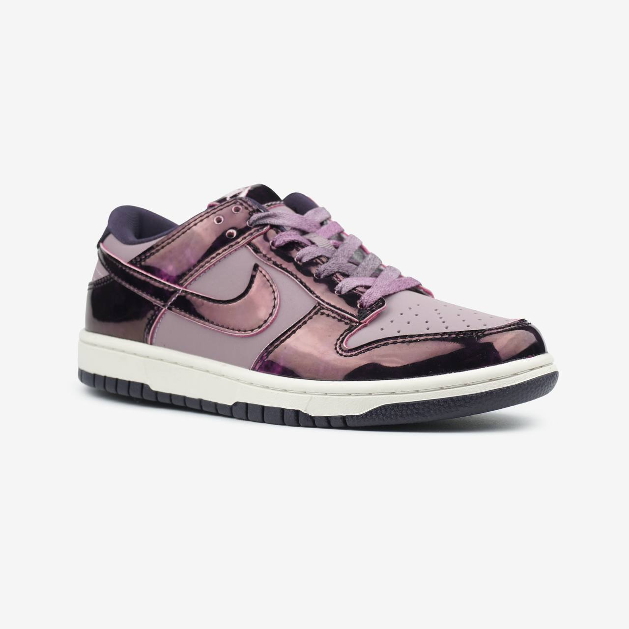 NIKE SB DUNK LOW SE PANDA PURPLE
