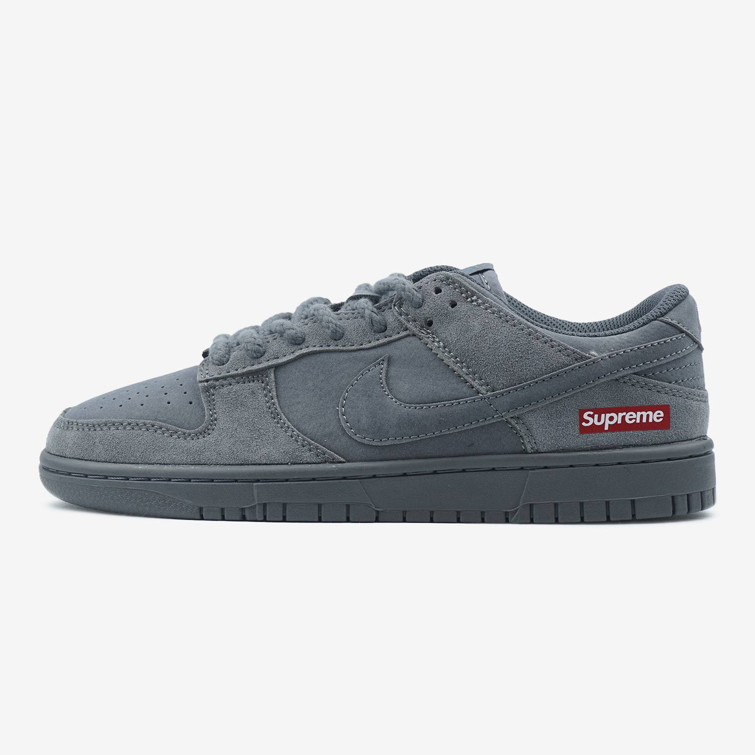 NIKE SB DUNK X SUPREME TRIPLE GREY