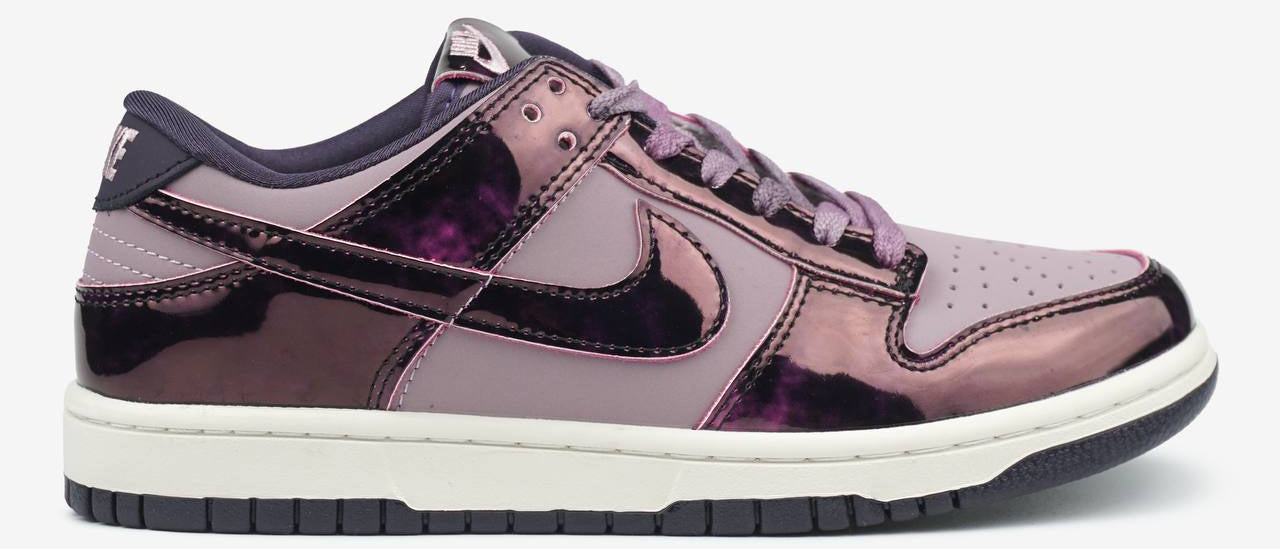 NIKE SB DUNK LOW SE PANDA PURPLE