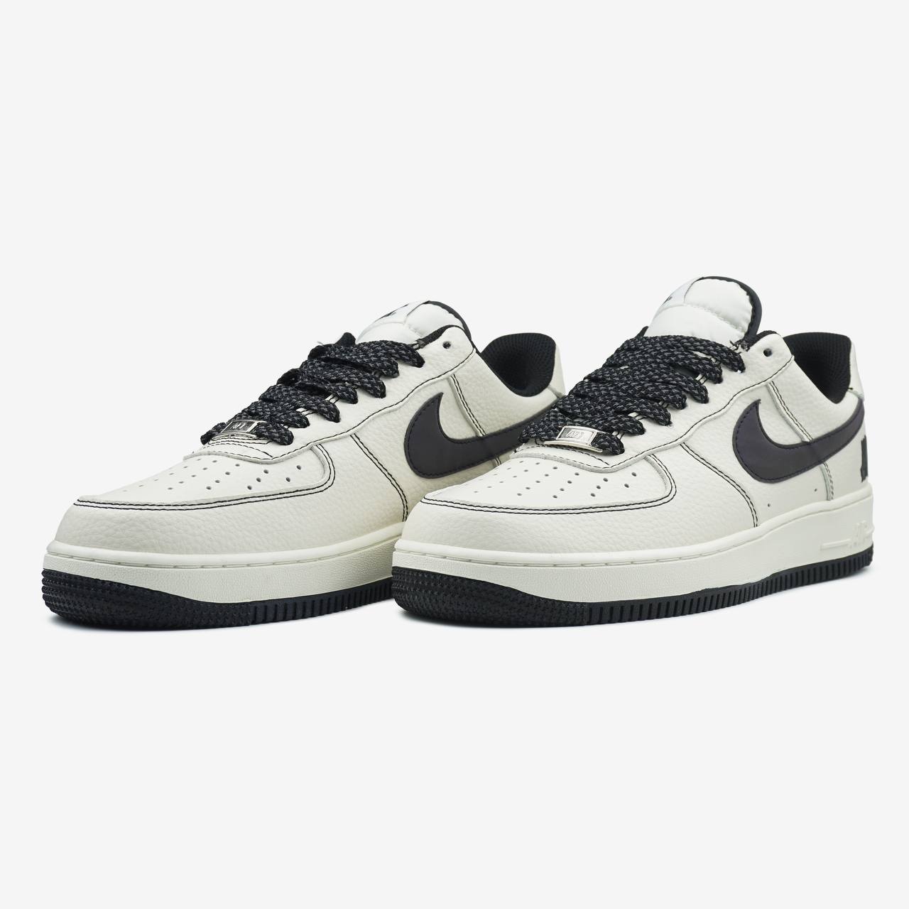 NIKE AIR FORCE 1 LOW X UNDEFEATED BEIGE GRADIENT