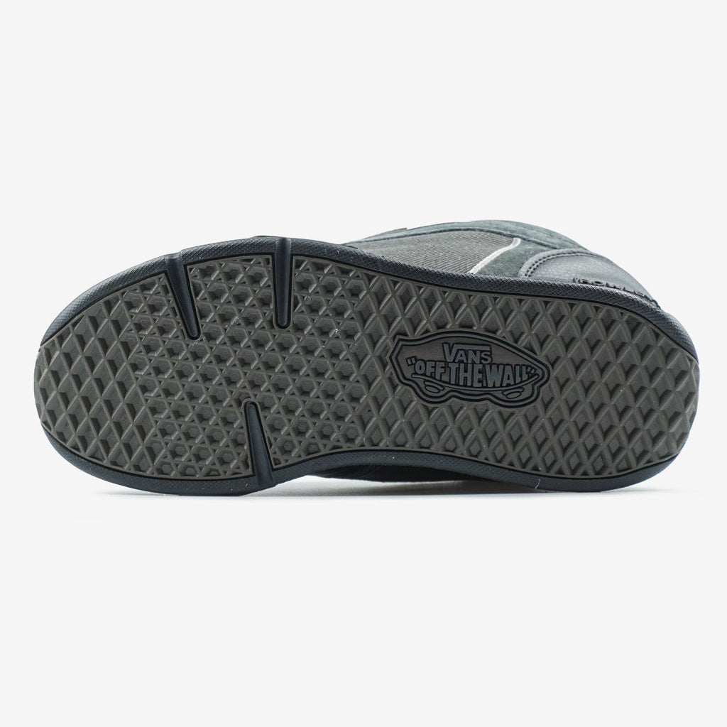 VANS ROWLEY XLT SHADOW BLACK X VAINL ARCHIVE