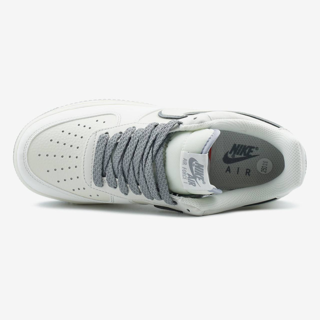NIKE AIR FORCE 1 LOW X UNDEFEATED WHITE GREY