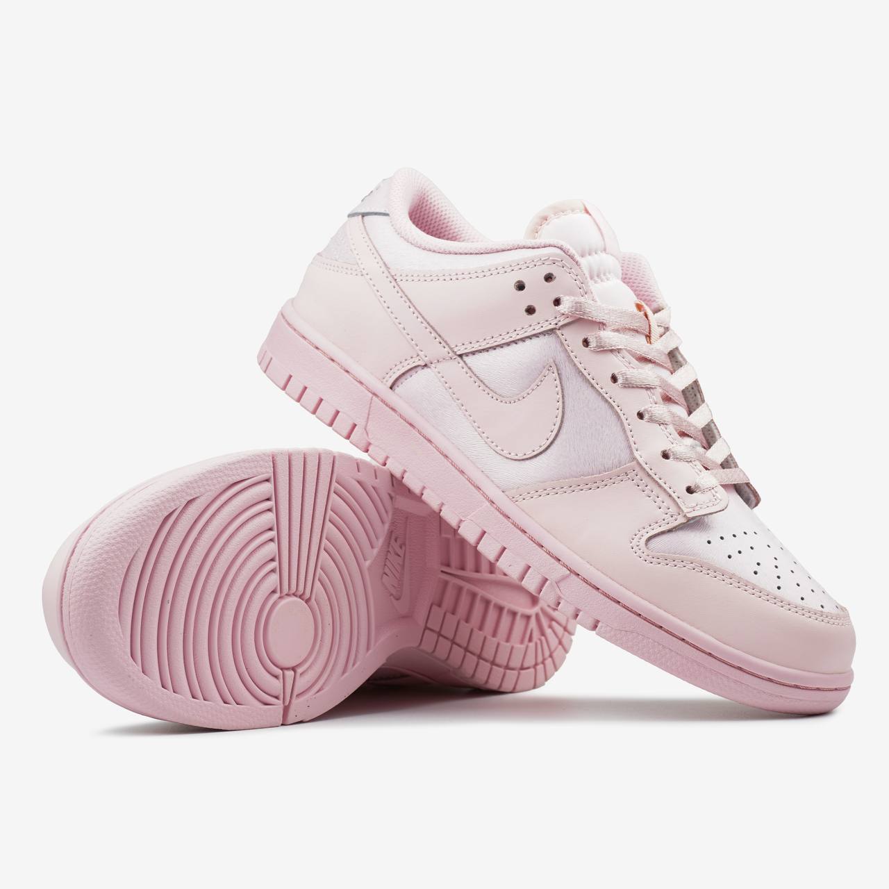 NIKE DUNK LOW PRISM PINK