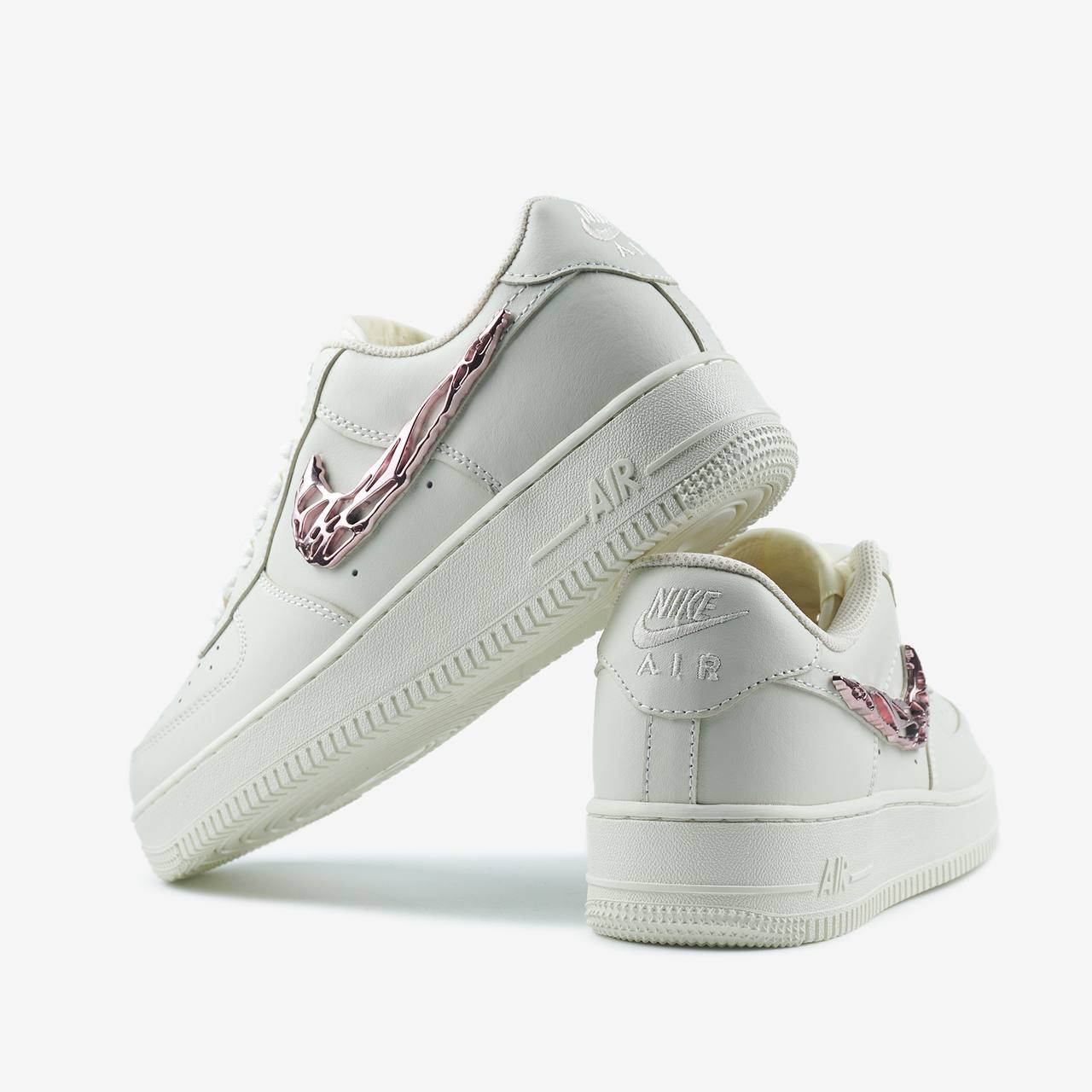 NIKE AIR FORCE 1 LOW MOLTEN METAL BEIGE PINK