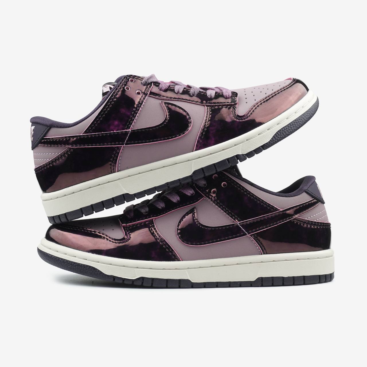 NIKE SB DUNK LOW SE PANDA PURPLE