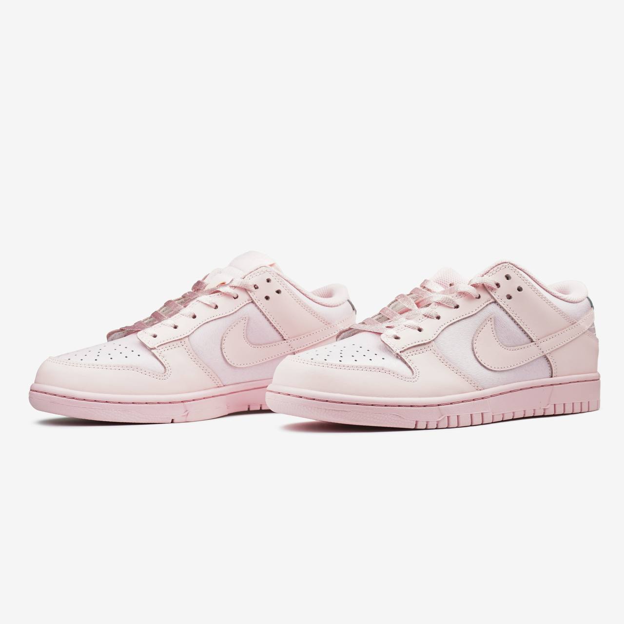 NIKE DUNK LOW PRISM PINK