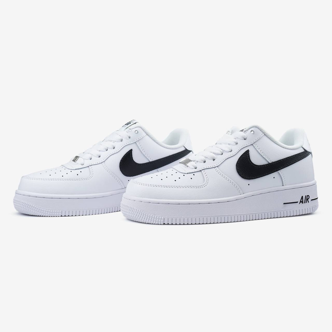 NIKE AIR FORCE 1 LOW WHITE BLACK