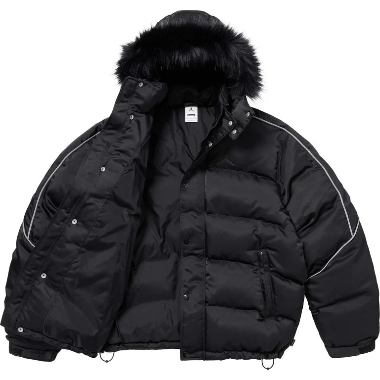 SUPREME X JORDAN PUFFER JACKET IN BLACK