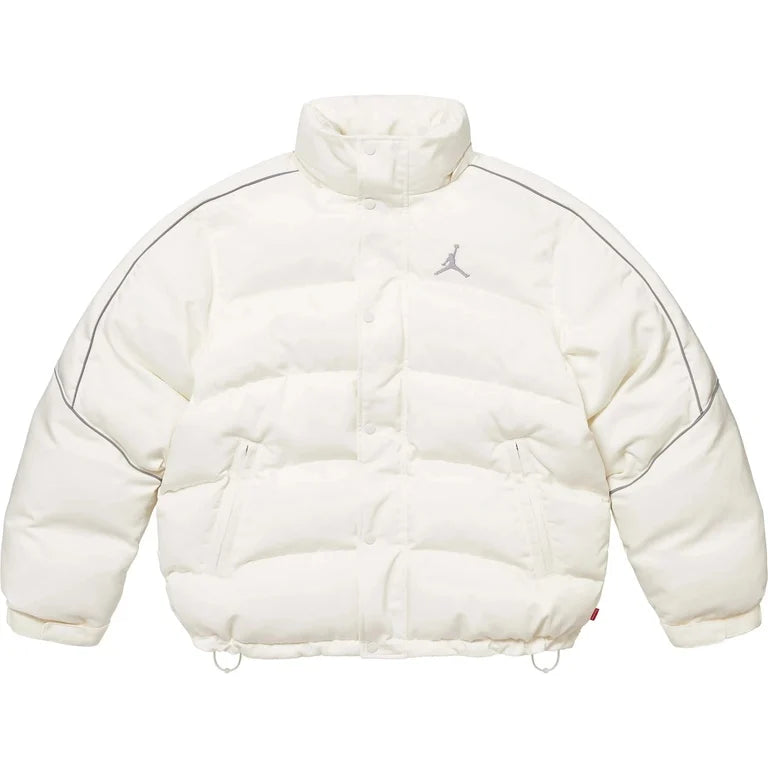 SUPREME X JORDAN PUFFER JACKET IN WHITE