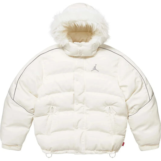 SUPREME X JORDAN PUFFER JACKET IN WHITE